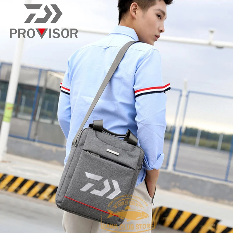 

2020 Daiwa Oxford Cloth Men's Fishing Multi-layer Shoulder Bag Outdoor Mountaineering Crossbody Bag Casual Solid Color Handbag
