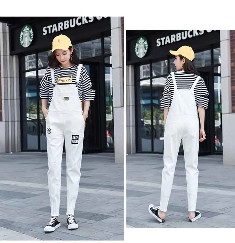 Женский джинсовый комбинезон без рукавов белый рваный в Корейском стиле