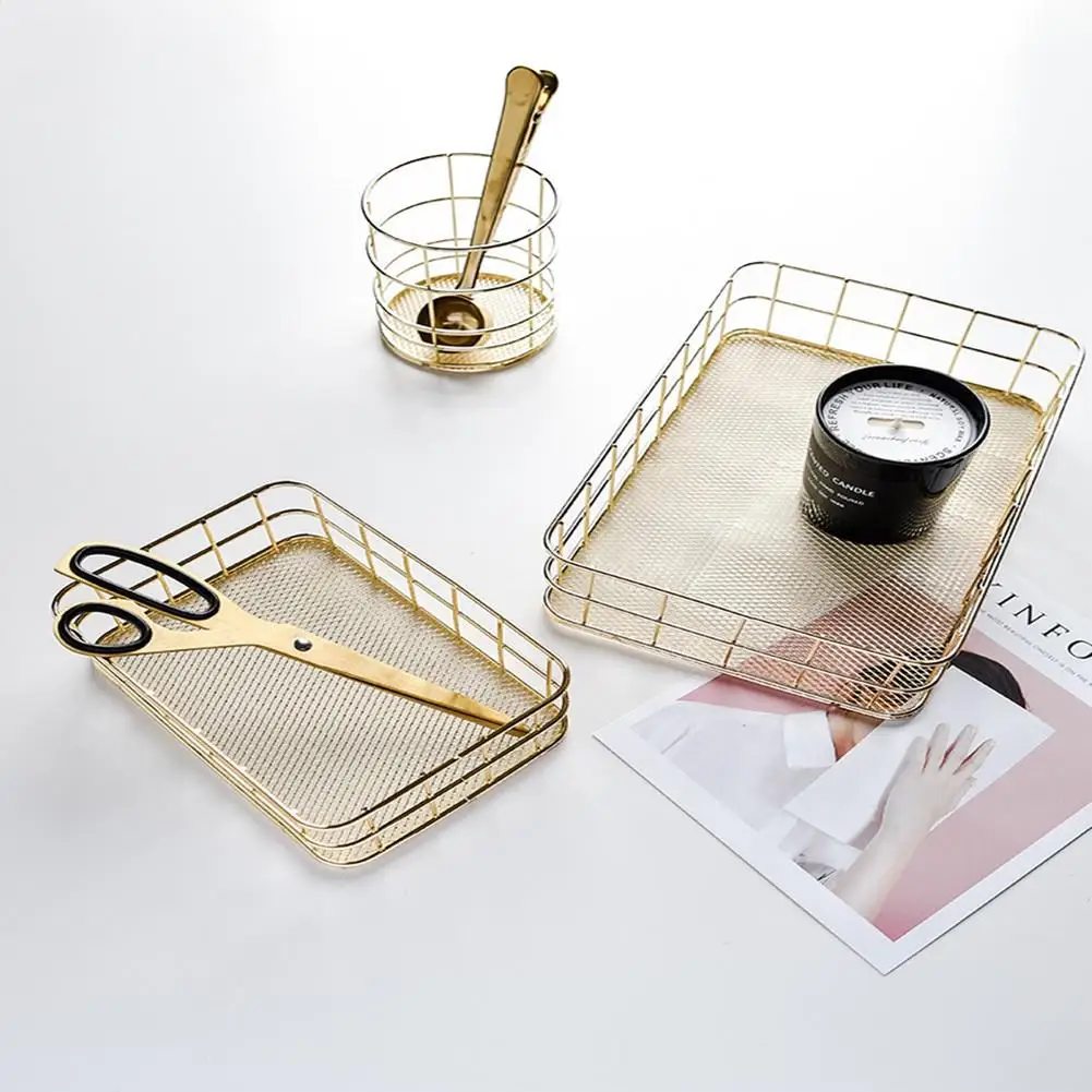 Железная корзина-органайзер для косметики в скандинавском стиле цвета розового