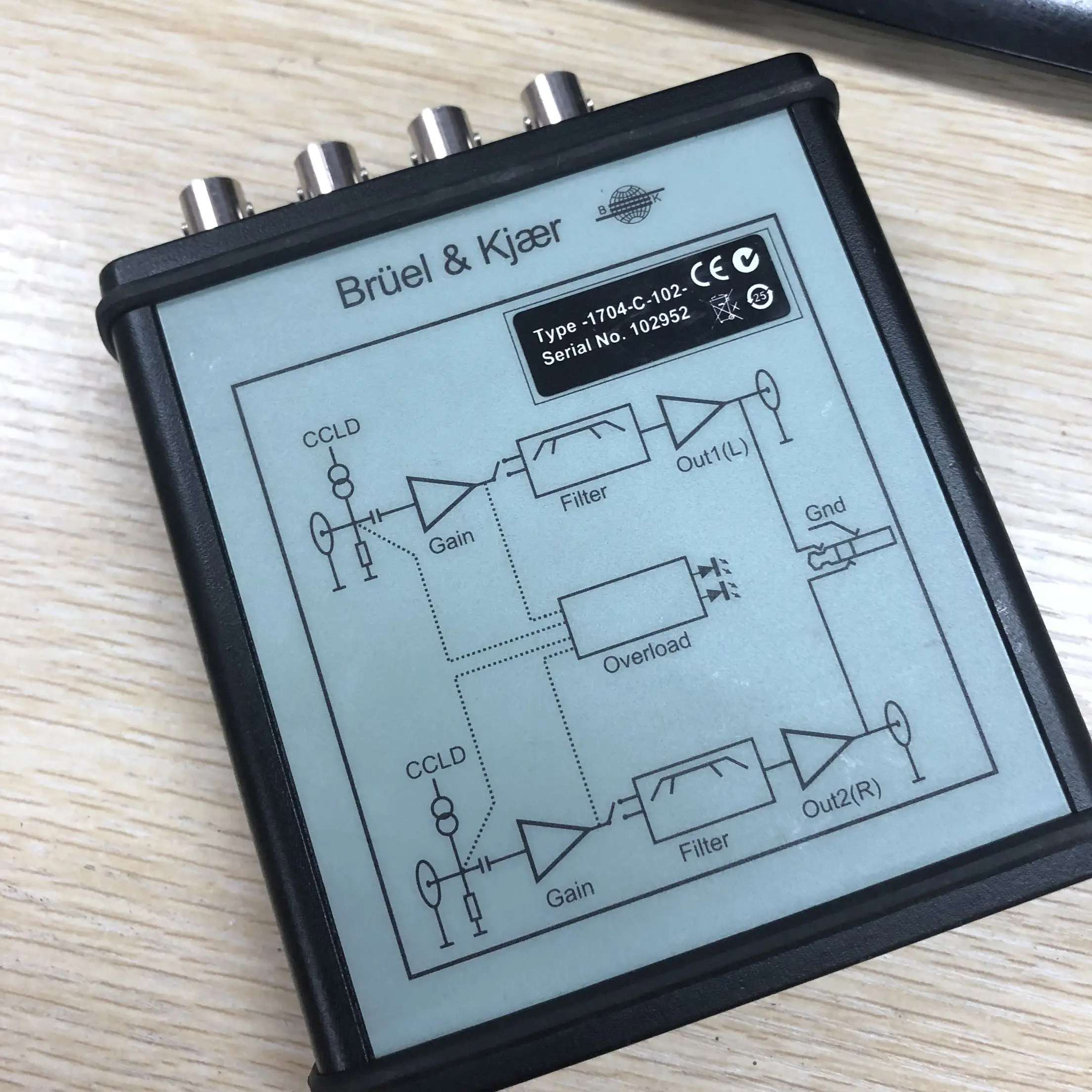 Б/у Новый датский усилитель сигнала B & K1704-C-102