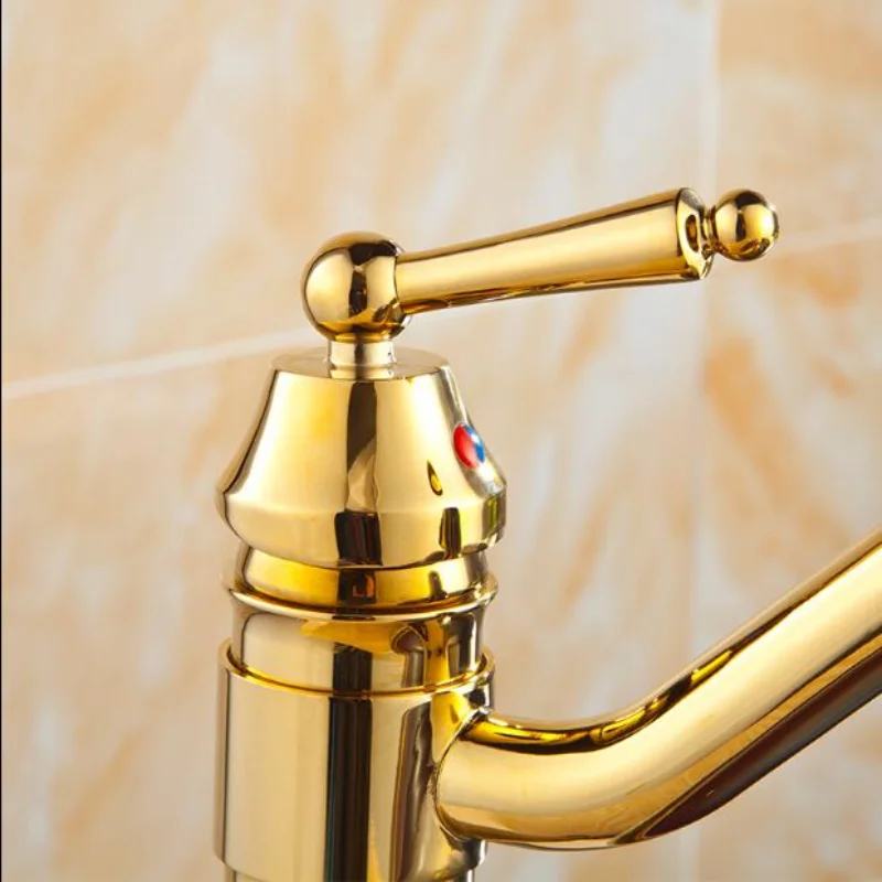 Смеситель для раковины в ванной комнате с высокой арокой под