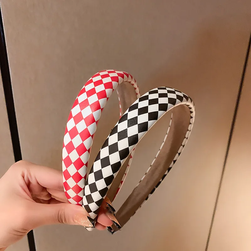 

European And American Style Checkerboard Leather Sponge Fashion Versatile Pressure Hair Girl Clip Hoop