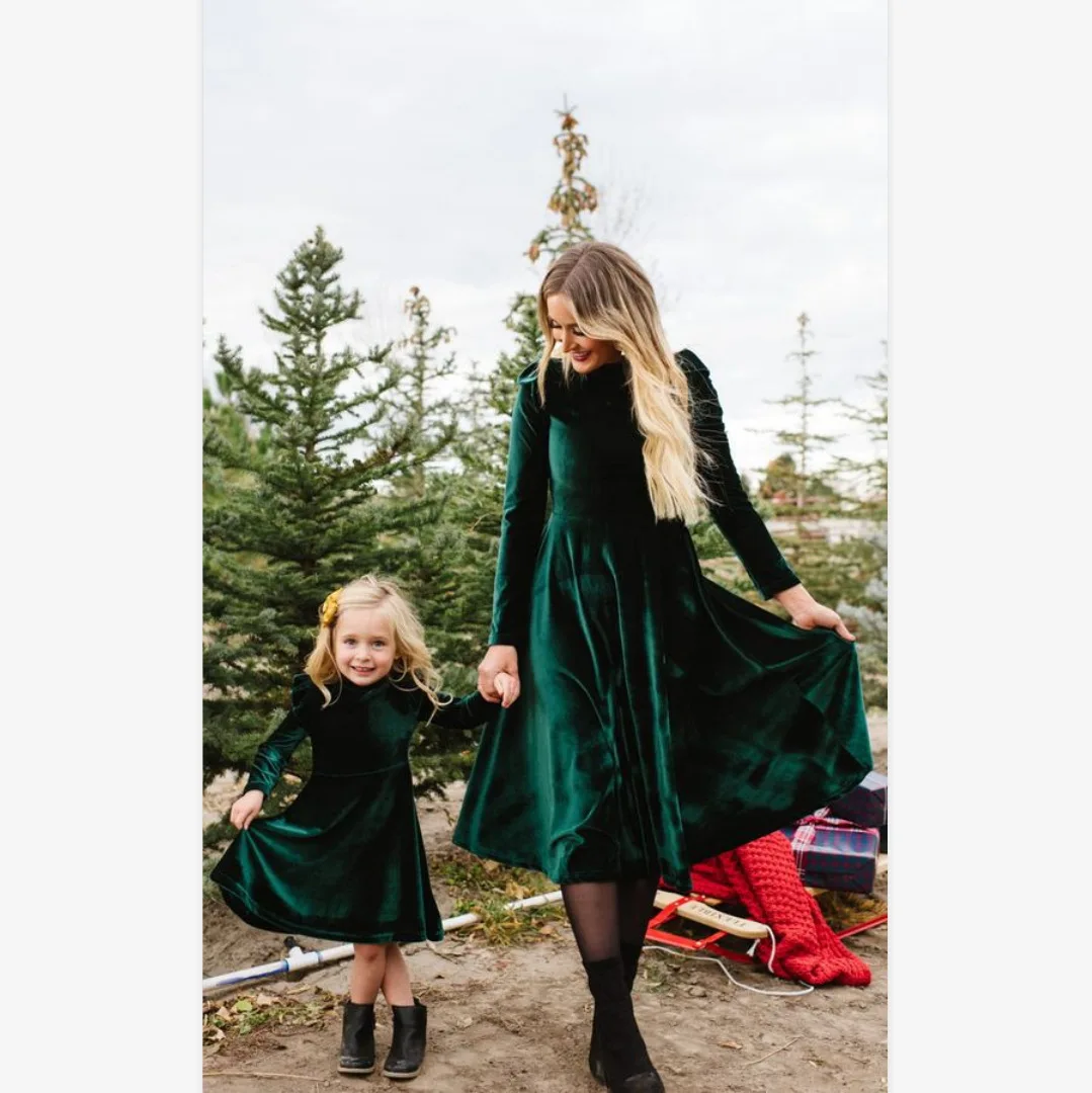 

2020 Spring Summer Monther Daughter Dresses Casual Long Sleeve Family Matching Outfits Golden Velvet Family matching clothes
