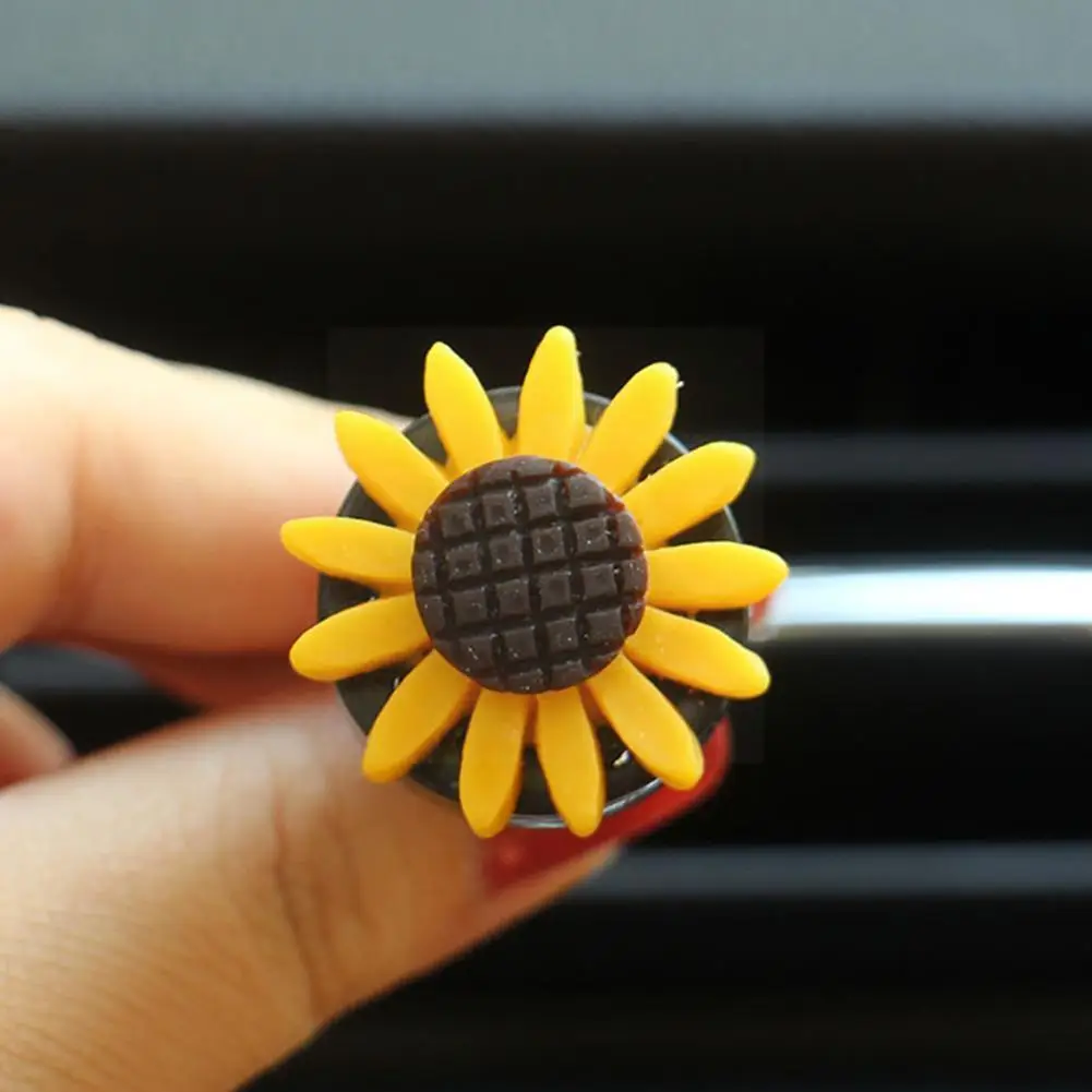 

Sunflower Car Air Outlet Perfume Clip Car Air Conditioner Outlet Sun Perfume Float Decor Aromatherapy Interior Air Accessor O2V7