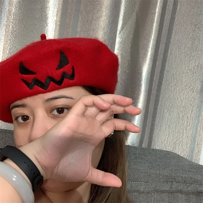 Берет унисекс с вышивкой и изображением тыквы на Хэллоуин черная зимняя теплая