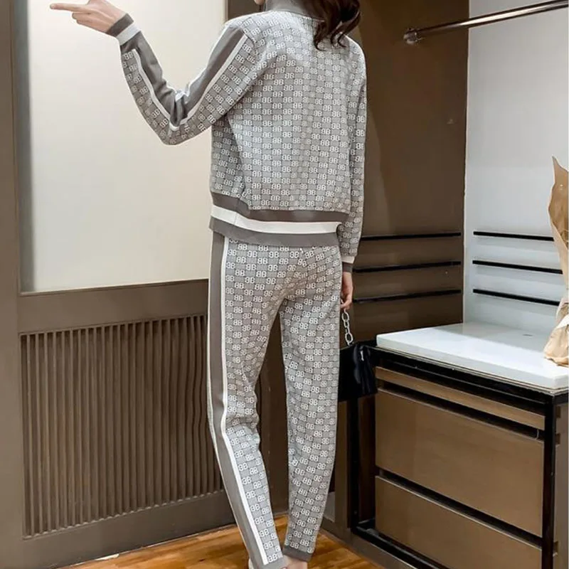 Женский трикотажный пиджак с отложным воротником и длинными рукавами +