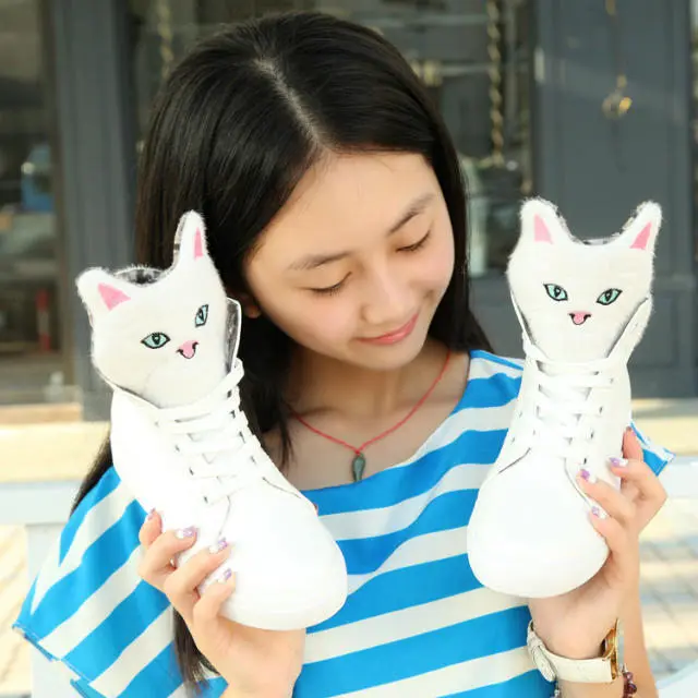 Кроссовки женские высокие на шнуровке повседневная обувь плоской подошве