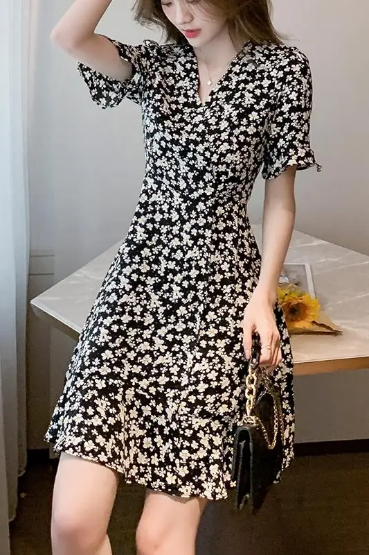 

Short Sleeve Floral Print Summer Women Dress V Neck High Waist Sashes Dress Vintage Female Mini Red Vestidos 2021