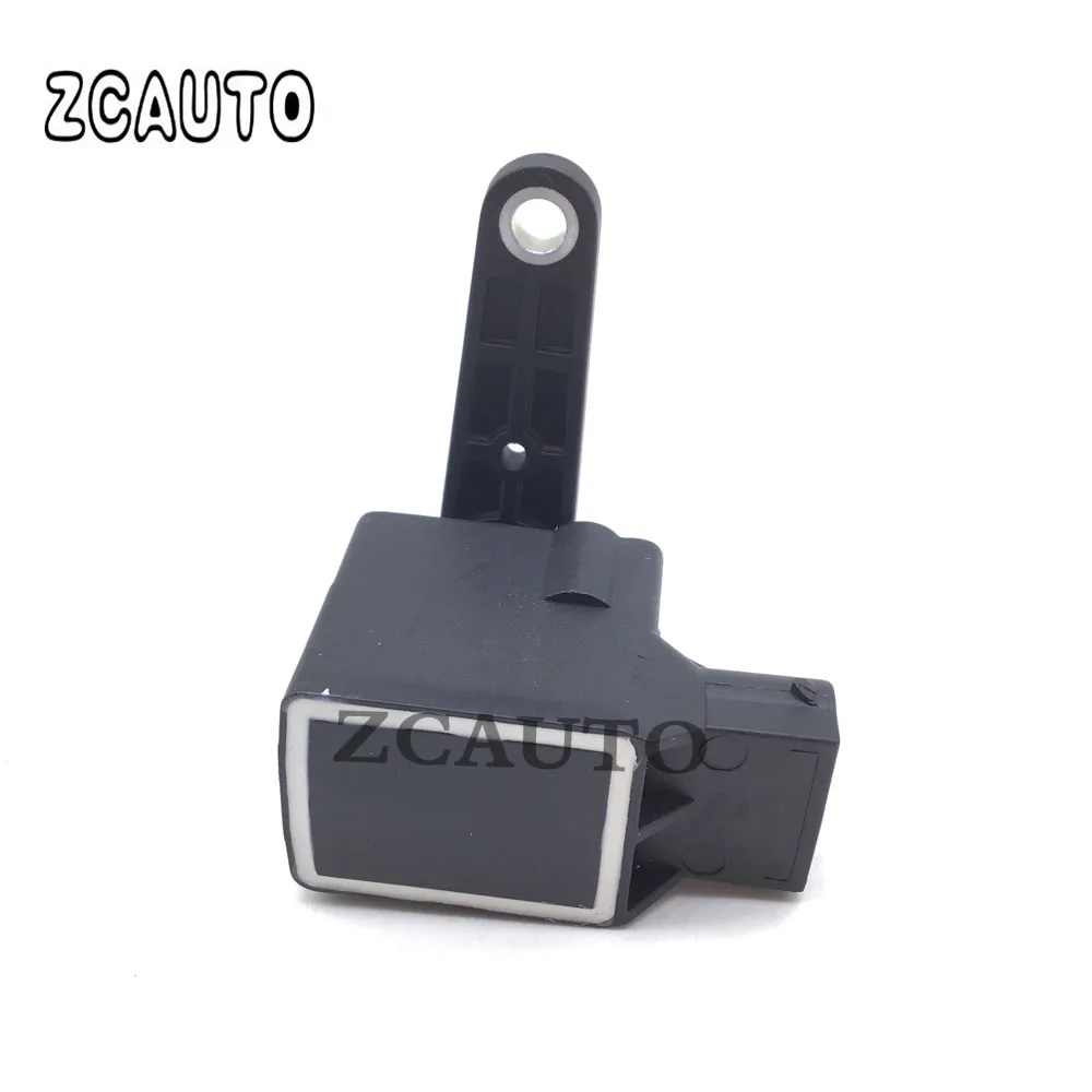 

Для BMW E39 E46 E60 E61 E65 E66 E67 E83 E85 E86 E89 X5 Z4 X3 датчик уровня ксеноновой фары 37146784697 37140141445