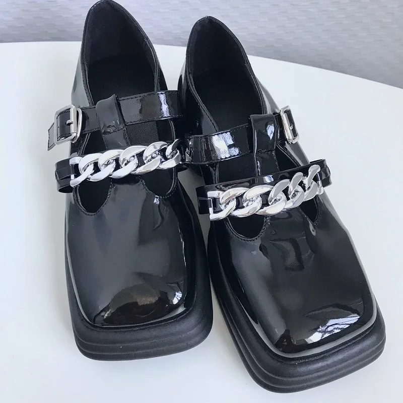 

Женские туфли на массивной танкетке, с квадратным носком и цепочкой, на ремешке, 283