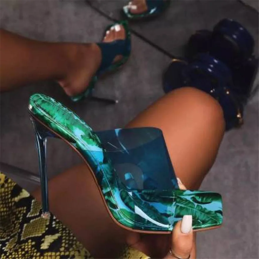 Женские туфли на высоком каблуке синие блестящие с квадратным носком прозрачные