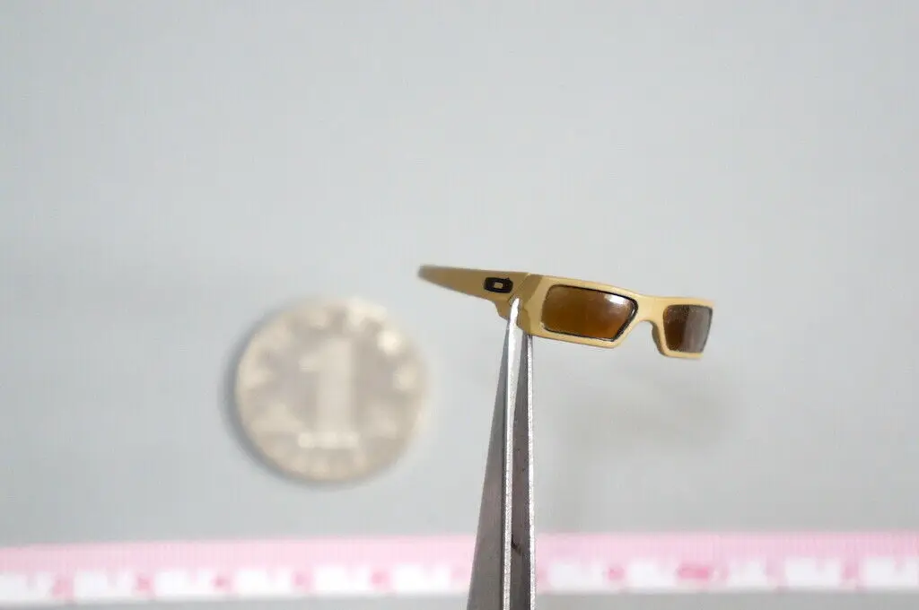 

ES 26020R 1/6th Glasses Model for 12" Action Figure