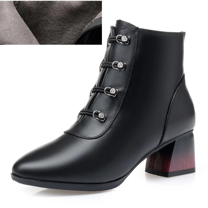 Black single AIYUQI; Новинка года; модные женские ботинки; короткие ботиночки из натуральной кожи; Свадебная женская обувь; ботильоны для женщин на платформе; Цвет Красный - Цвет: Black single