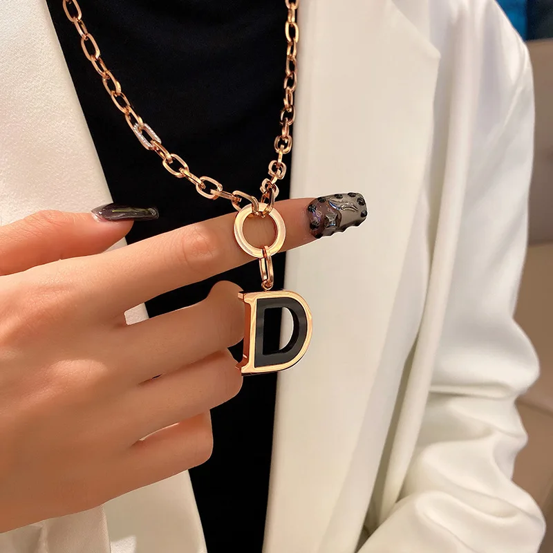 Модное ожерелье из титановой стали, новинка, Модная бижутерия, ожерелья с подвеской буквы D, золотой цвет для женщин, очаровательные ювелирн...