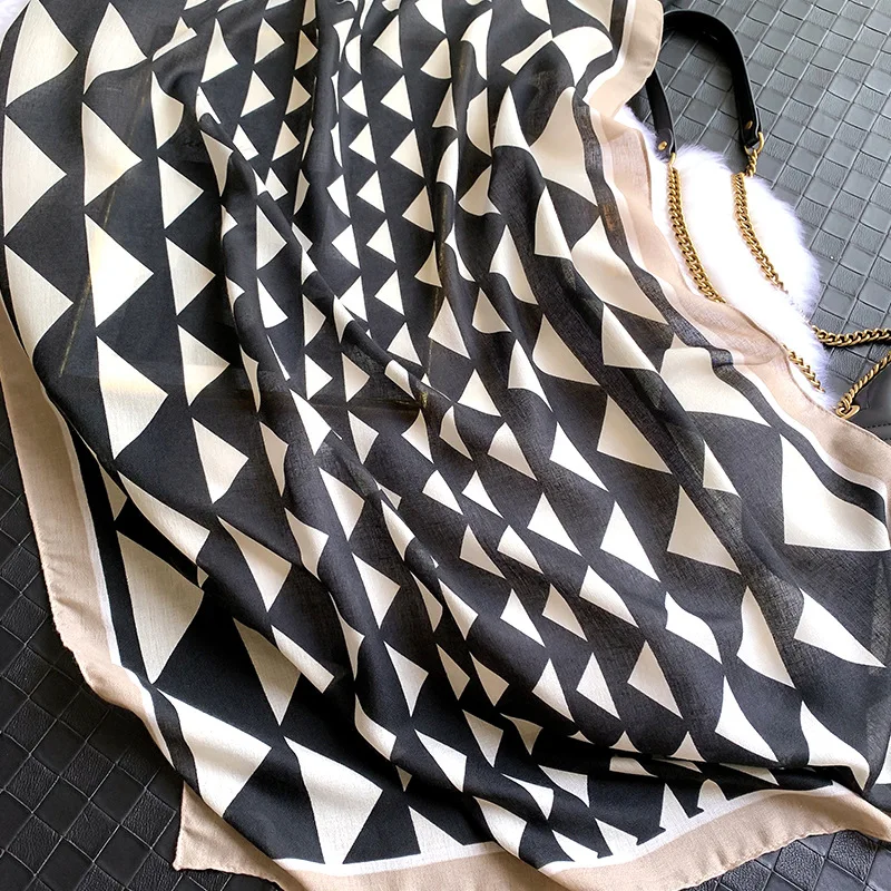 

2020 Autumn and winter New Fashion Cotton silk scarves Luxury brand Lady cotton material scarf women's Print beach quality shawl