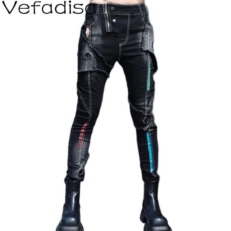 

Женские шаровары Vefadisa, уличная одежда, лоскутные брюки, весна 2022, модные женские джинсы с дырками, на молнии, джинсовые брюки черного цвета ...