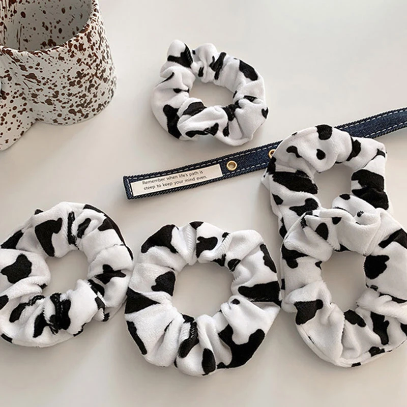 

Hair Ties Cow Print Scrunchie For Women Rope Ponytail Holder For Girls Cute Velvet Elastic Rubber Hair Bands Hair Accessories