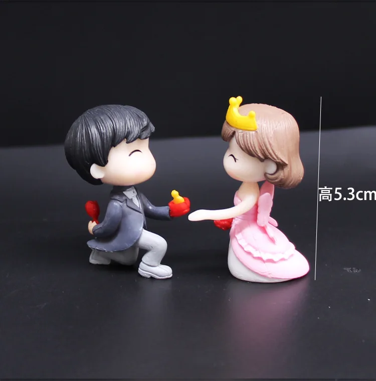 Влюбленная романтическая пара фигурка Свадебные миниатюры для жениха и невесты