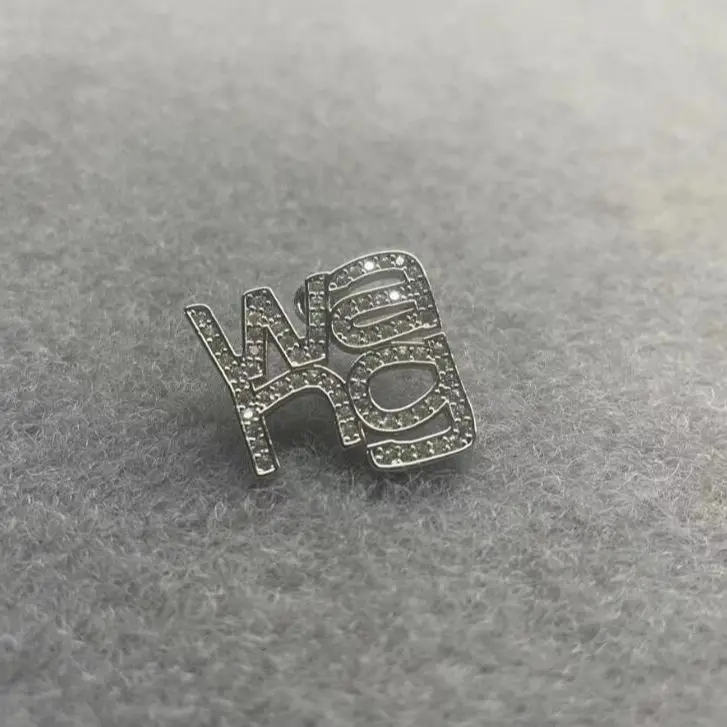 

Women ins personality fashion simple temperament wild classic letter shiny rhinestone chic ladies Square geometry stud earring