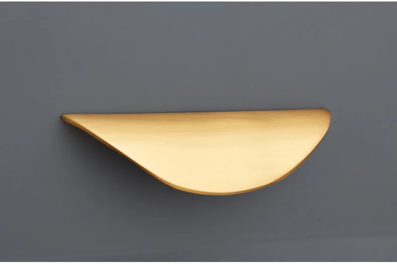 

Copper Color Kitchen Door Handle Nordic Wardrobe Wardrobe Drawer Knob Hardware Black Gold Leaf Crescent Shape Home Decoration