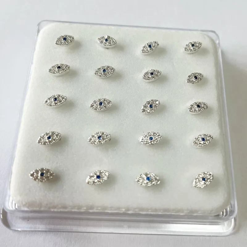 

20 шт., маленькие серьги-гвоздики в форме демона