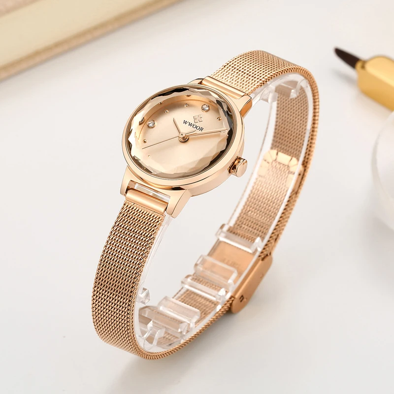 Часы-браслет женские водонепроницаемые со стальным ремешком и кристаллами |