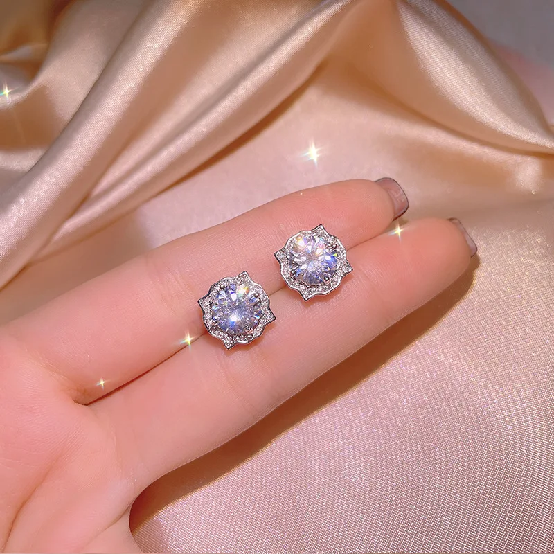 

Ladies Fashion Jewelry Three-piece Set White Zircon Geometry Exquisite Earrings Necklace Ring Birthday Party Engagement Gift