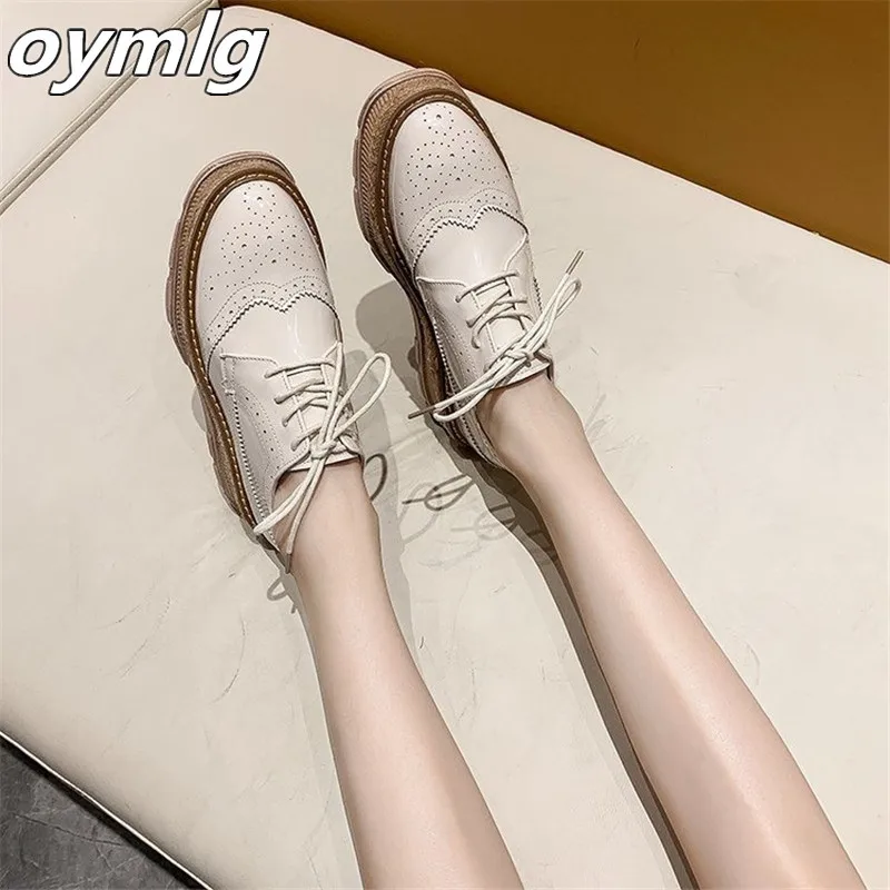 

Autumn Winter Women Thick bottom Low-top shoes 2020 Fashion Lace up Wear-resistant non-slip Comfortable Women casual shoes