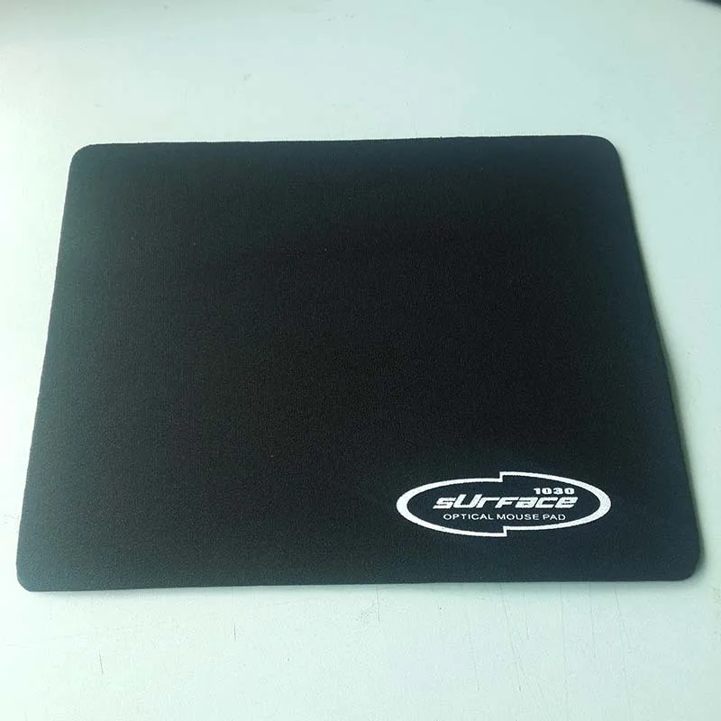 

Just $2.99 USD Super Soft Environmental Protection Natural Rubber +Cloth Mouse Pad Office Learning Gaming Good Helper Mouse Pad