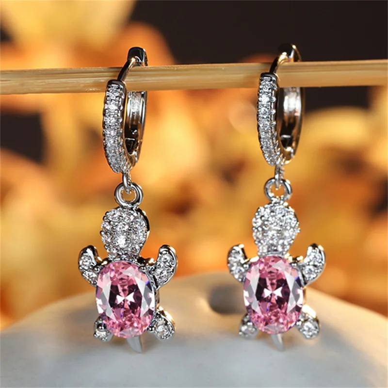 

1 Pair Eparbers Cute Female Vivid Turtle Animal Design Oval Pink Crystal Zircon Clip on Hoop Earrings for Women Banquet Jewelry