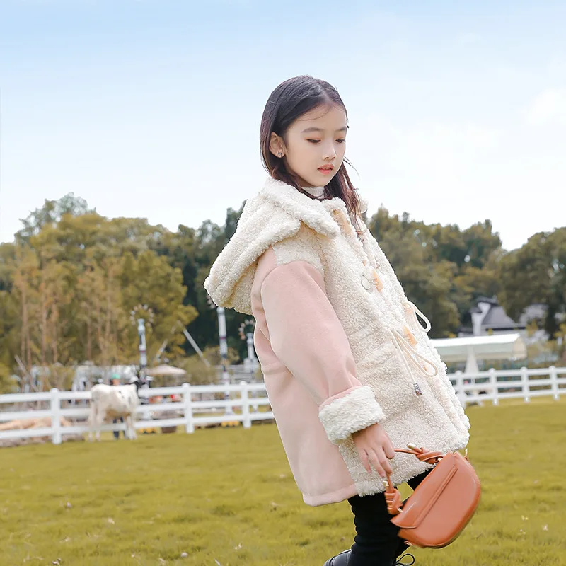 

Детское пальто для девочек, куртка, верхняя одежда, утепленный бархатный топ из 2021 овечьей шерсти в стиле ретро, осенне-зимний хлопковый кар...