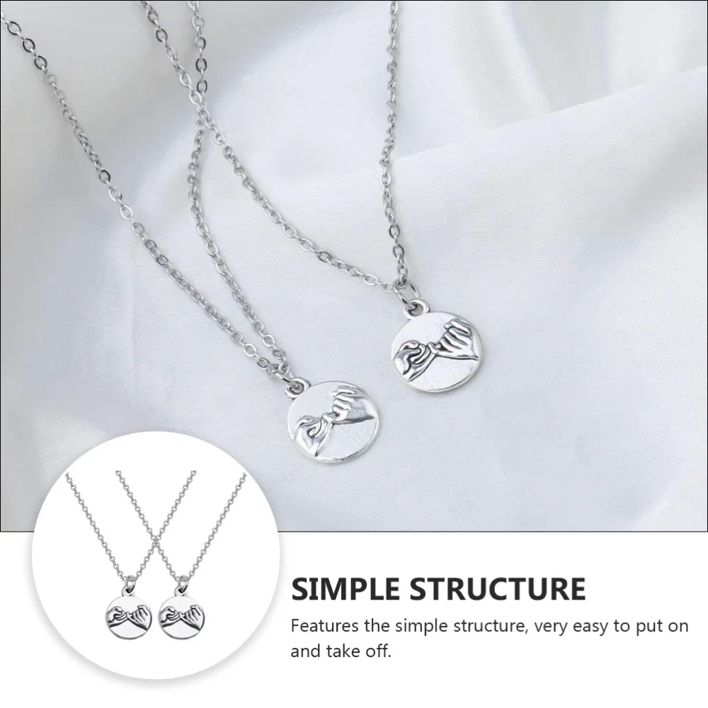 

2pcs Delicate Friend Necklaces Friendship Themed Necklaces Creative Necklaces