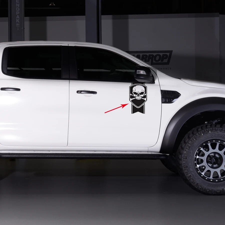 Бесплатная доставка 1 шт. значок с черепом на переднюю дверь персональный