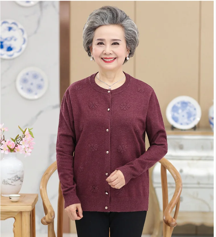 

Autumn Winter New 60-70 Years Old Women Sweater Cardigan Women Long Sleeve Embroidery Plus Size Cardigan Women T631