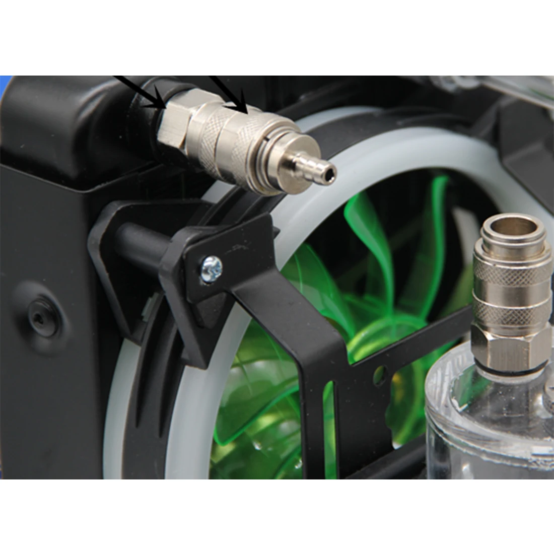 

Mobile Phone Water Cooled Radiator Cell Phone Double Fans Cooler For IPhone 11 / 12 /XS MAX Series (With Phone Case Version )