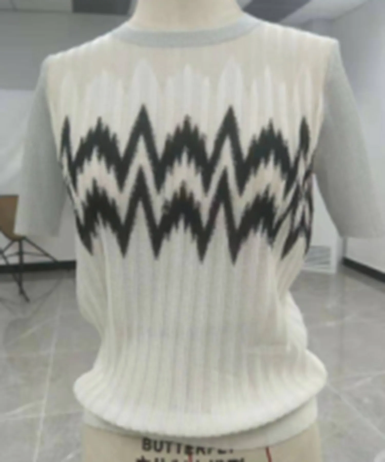 

Fashion Short Sleeve T shirt 2020 new Autumn Pullover Top Solid Pleated White