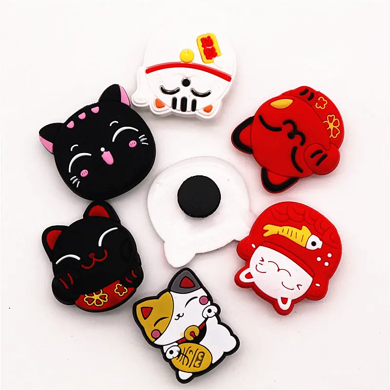 1Pcs the Cute Lucky Cat PVC Croc Shoe Charms Accessories Lovely Kitty Garden Shoe Decoration for jibz Kid's Party X-mas Gift