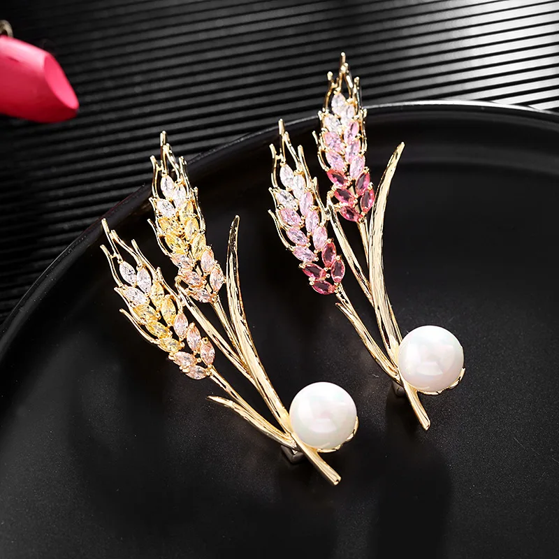

2021 New Design 18k Real Gold High Quality Golden Wheat Ear Corsage Suit Pearl Brooch for Women Daily Party Jewelry