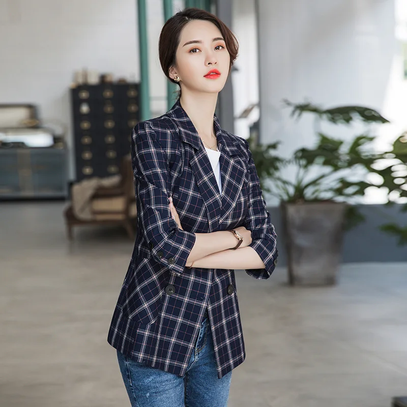 Женский офисный пиджак с коротким рукавом в клетку деловой весна осень