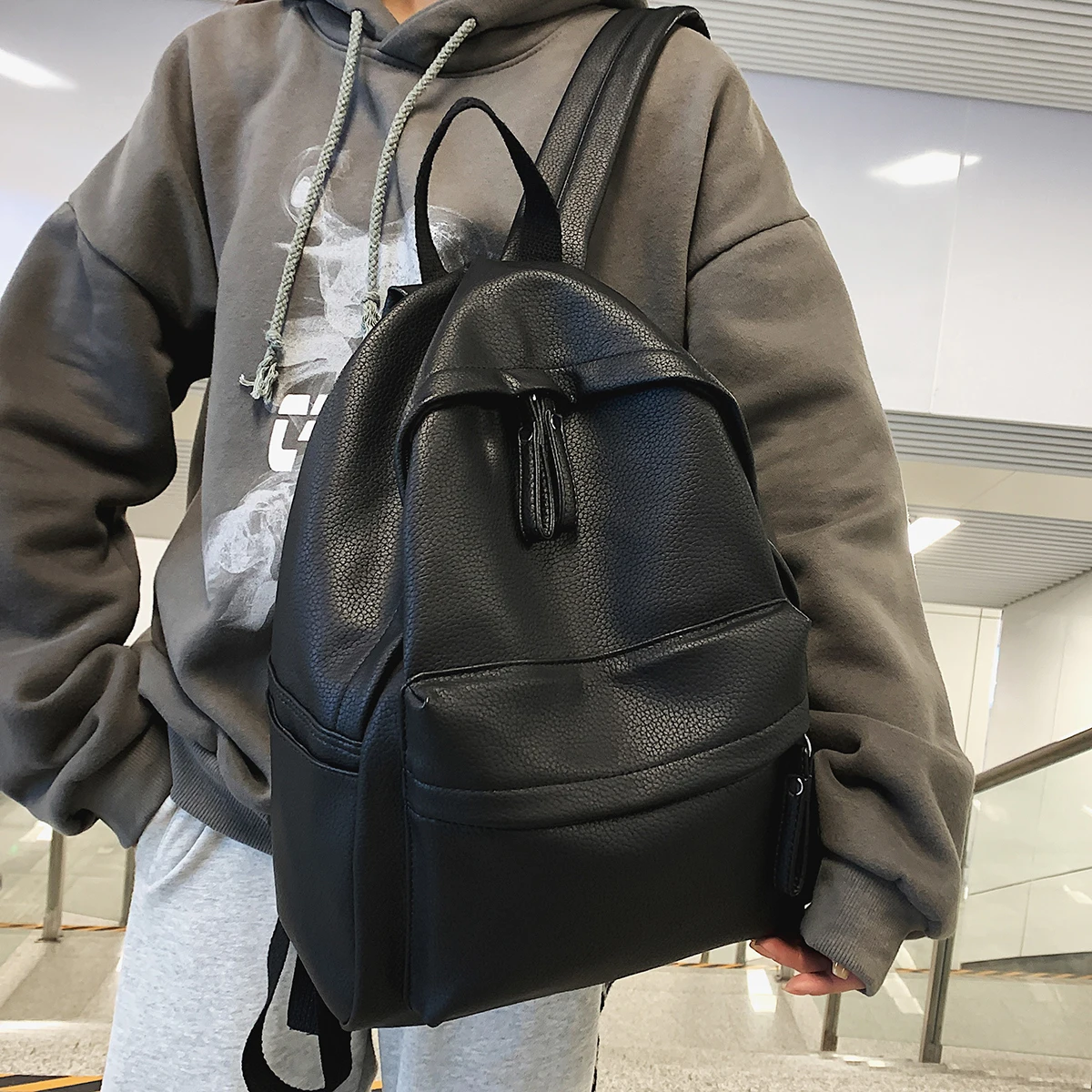 

Classic Casual High Quality Women's Leather Backpack for Teenager Girls School Backpacks for Women Laptop Bag