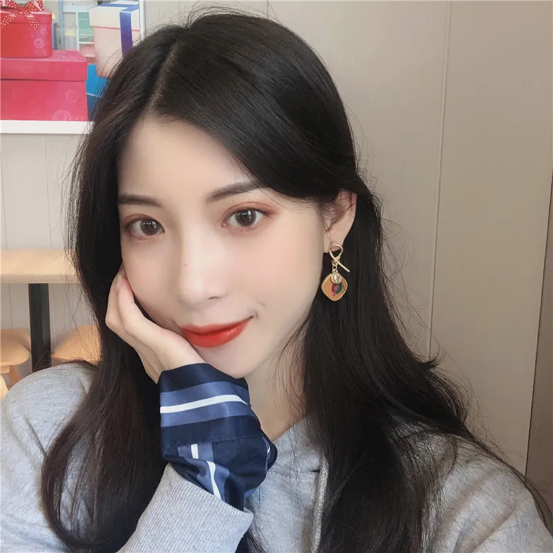 Южно корейский новый темперамент картина ветер узел серьги литературный обувь