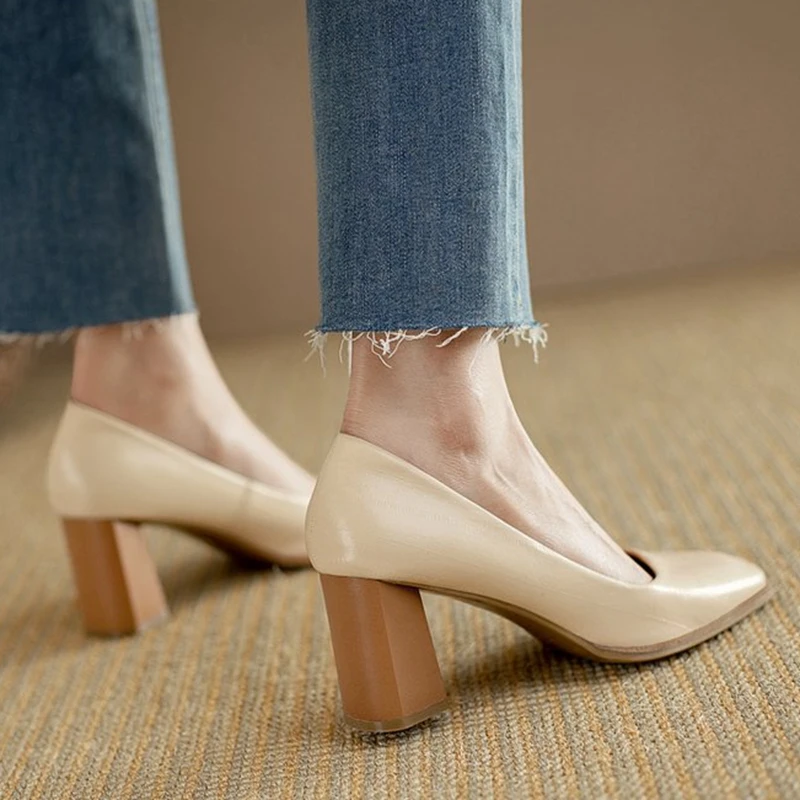 

Туфли-лодочки женские на массивном каблуке, квадратный носок, без застежки, высокий каблук, кожаные, черные, Цвет телесный, лето