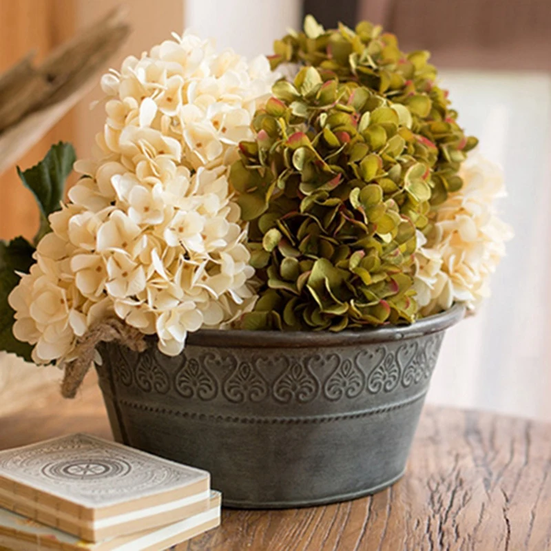 

Basin American Countryside Vintage Style Round Galvanized Herb Planter with Hemp Rope Handle 22X9.5cm