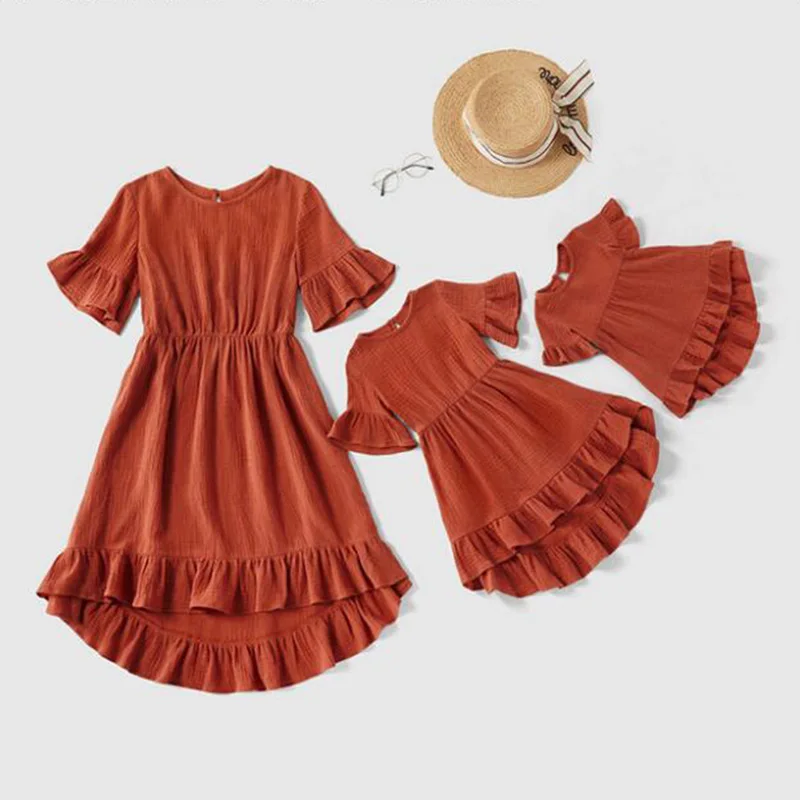 

Одинаковые Семейные наряды, модное женское Хлопковое платье для девушек, одежда для мамы и дочки, Семейный комплект