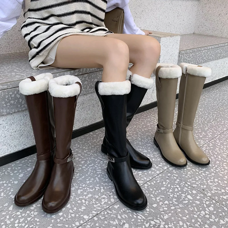 

Новинка, рыцарские сапоги на толстом каблуке, с треугольной пряжкой