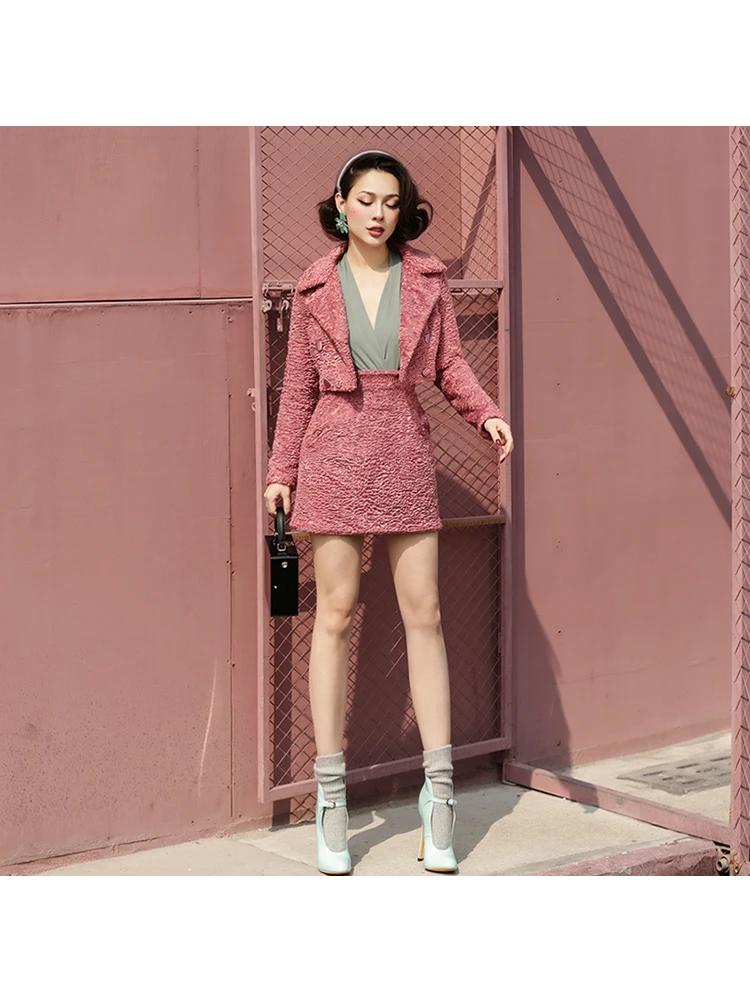 Le Palais винтажное 2019 Оригинальное шерстяное короткое пальто сливового и розового