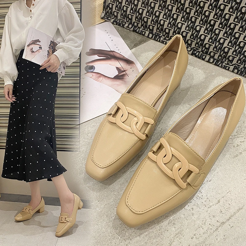 

Мюли женские на цепочке с острым носком, выразительные офисные туфли на квадратном каблуке 4 см, с металлической пряжкой, в британском стиле,...