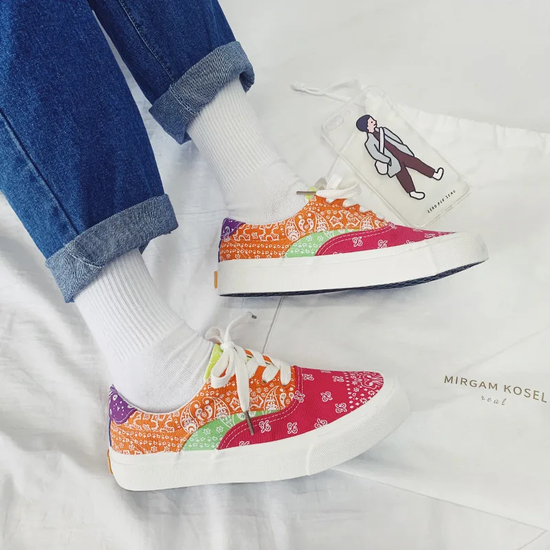 Classic Luxury 2021 NEW Women Canvas Shoes Fashion Sneakers Zebra Pattern Women Mixed Colors Low-cut Casual Shoes Ladies Loafers