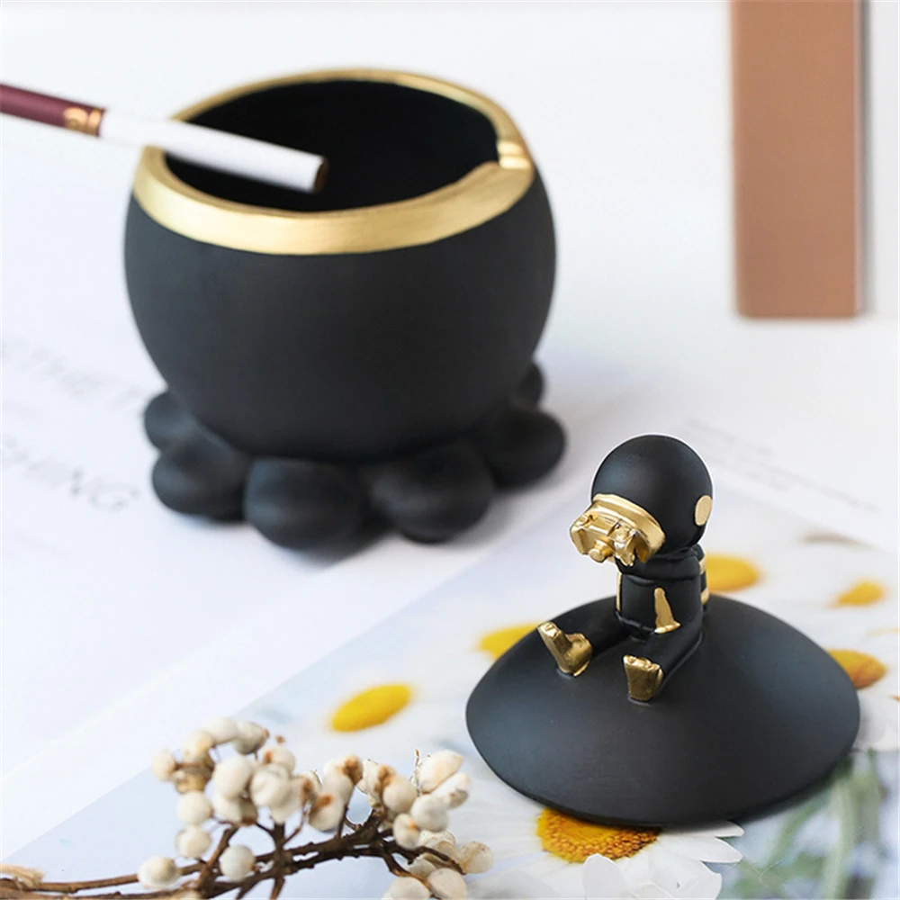 

Креативная декоративная пепельница астронавт из смолы, декор для гостиной, настольное украшение для дома, художественный подарок