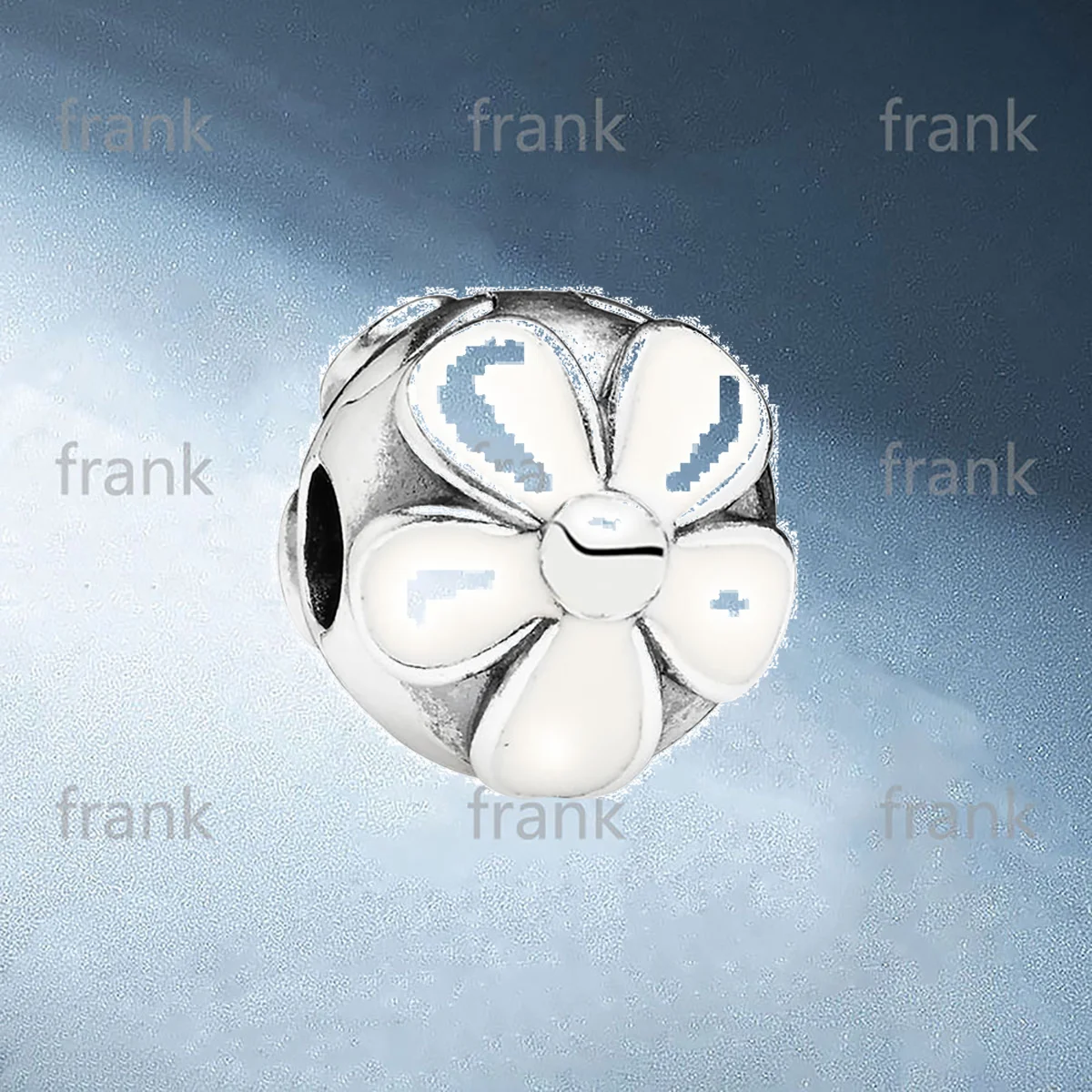 

791259EN12 DAISY SILVER FIXED CLIP CHARM